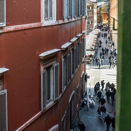 Trevi & Pantheon Luxury Rooms روما المظهر الخارجي الصورة