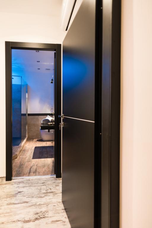 Trevi & Pantheon Luxury Rooms روما الغرفة الصورة