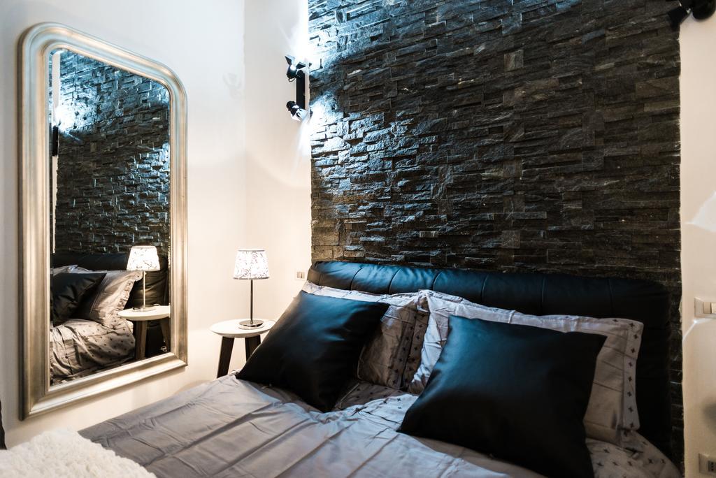 Trevi & Pantheon Luxury Rooms روما الغرفة الصورة