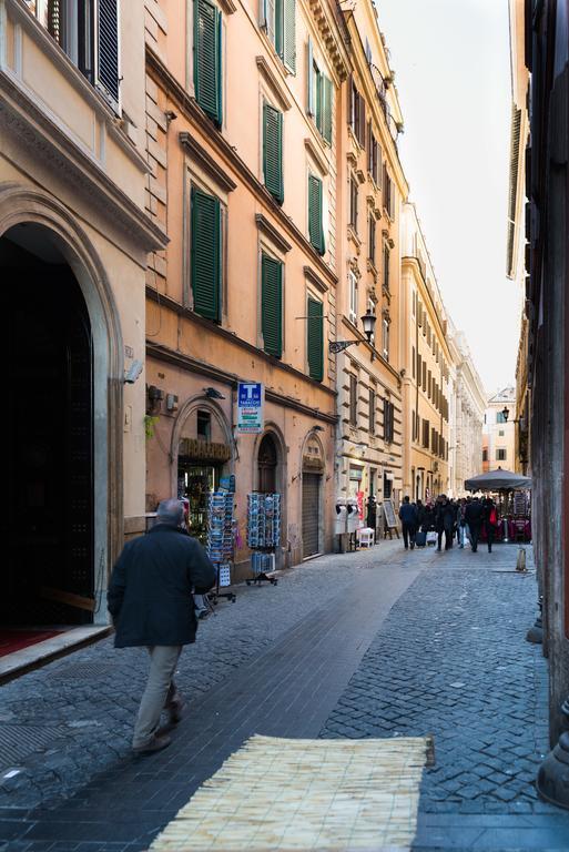 Trevi & Pantheon Luxury Rooms روما المظهر الخارجي الصورة