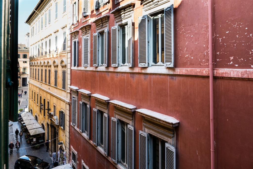 Trevi & Pantheon Luxury Rooms روما المظهر الخارجي الصورة